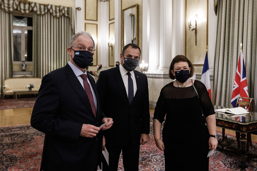 Προεδρικό Μέγαρο - Συγκίνησε ο Κάρολος όταν είπε στα ελληνικά: «Χαίρε ω χαίρε ελευθεριά»