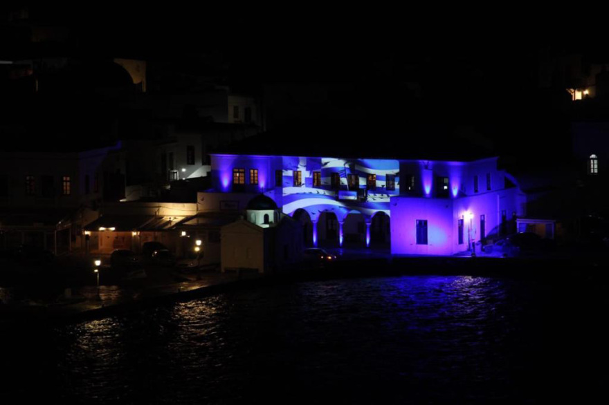 200 χρόνια από την Επανάσταση του 1821: Στα γαλανόλευκα η Μύκονος