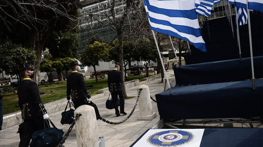 Η Ελλάδα γιορτάζει τα 200 χρόνια από την Επανάσταση - Στην Αθήνα ο πρίγκιπας Κάρολος 