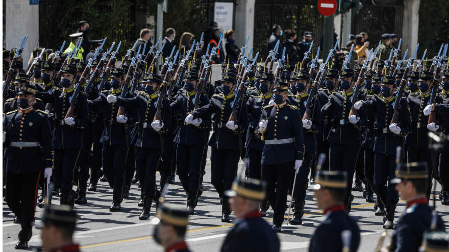 Εντυπωσίασε η μεγαλοπρεπής παρέλαση για τα 200 χρόνια από το 1821
