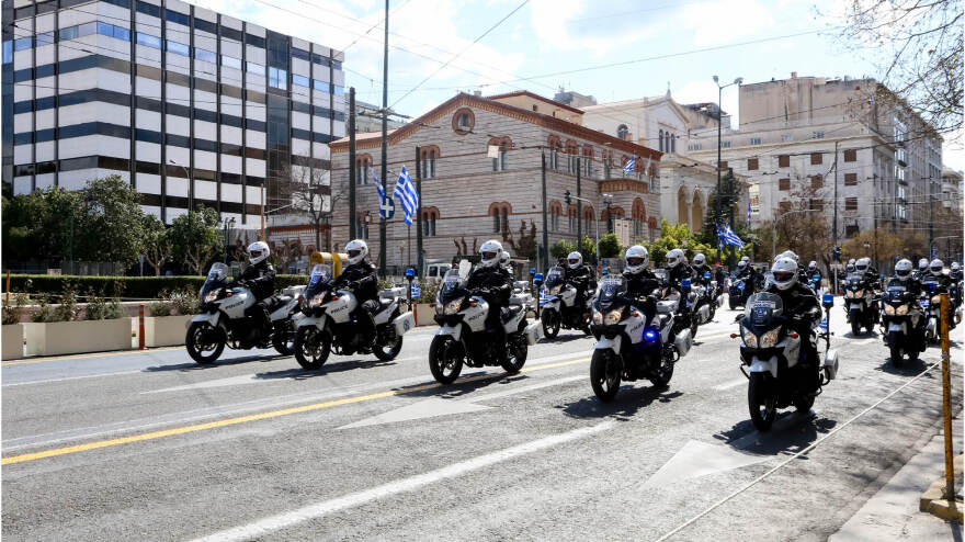 Εντυπωσίασε η μεγαλοπρεπής παρέλαση για τα 200 χρόνια από το 1821