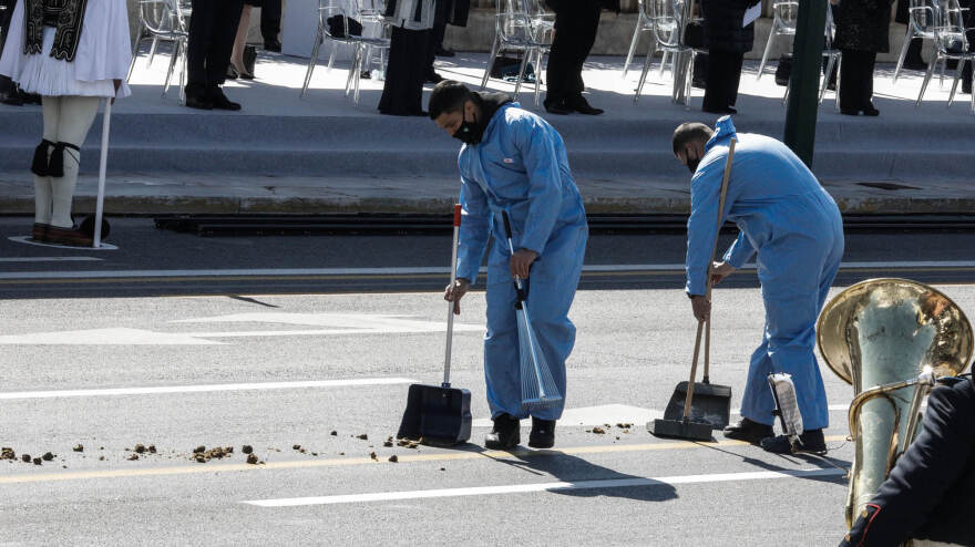 Εντυπωσίασε η μεγαλοπρεπής παρέλαση για τα 200 χρόνια από το 1821
