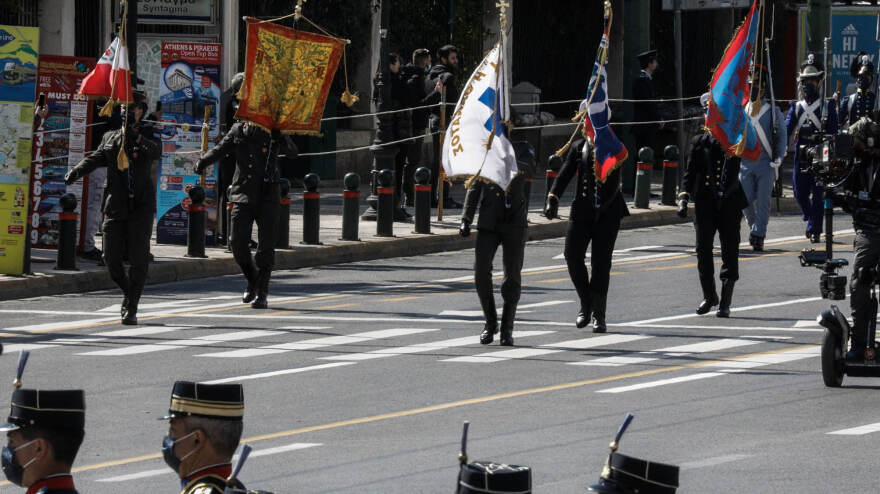 Εντυπωσίασε η μεγαλοπρεπής παρέλαση για τα 200 χρόνια από το 1821