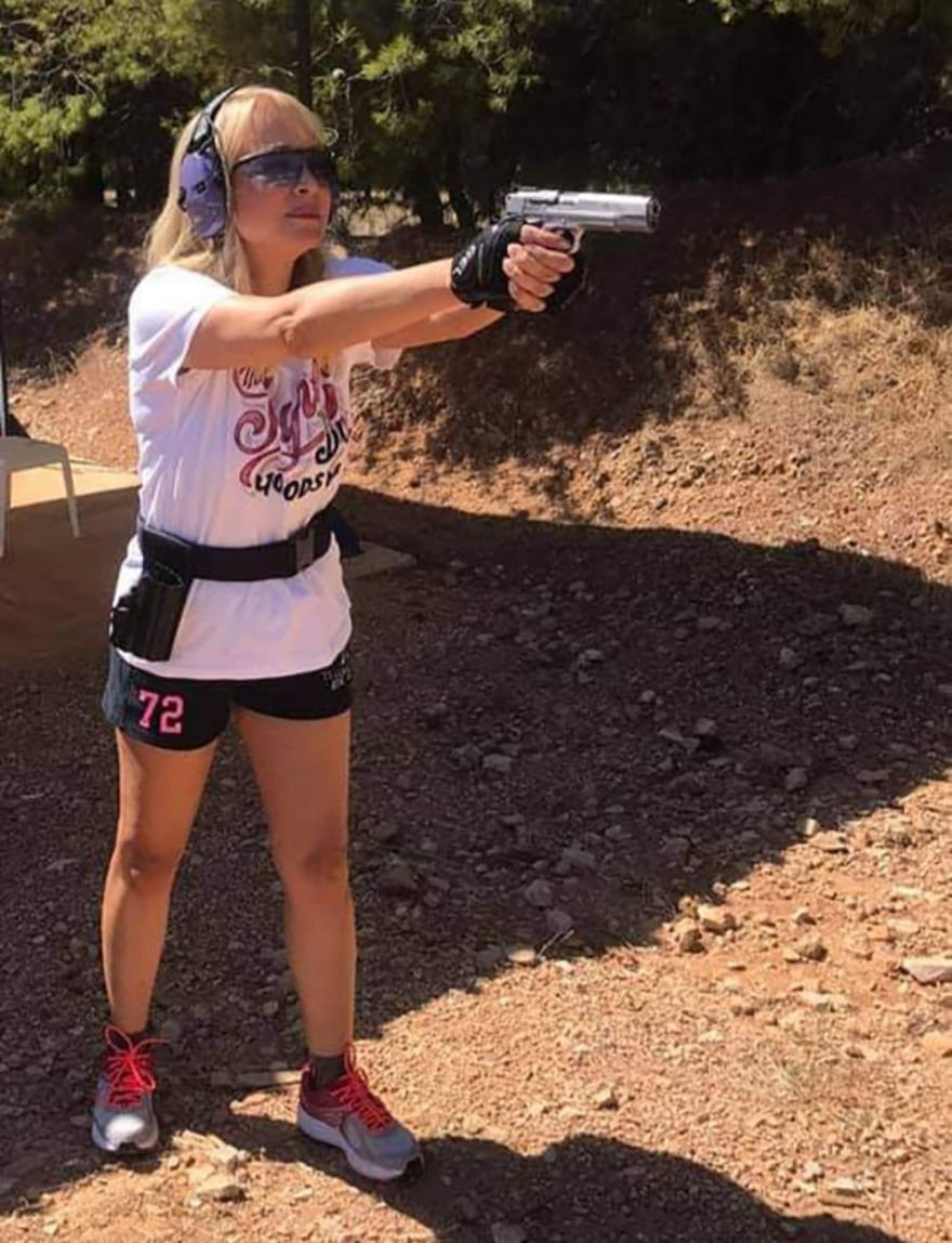 Όπλα, πισίνες και Cayenne: «Άδοξο» τέλος στην... γκλάμορους ζωή του ζεύγους Γκουρούση - Καμπουρέλη