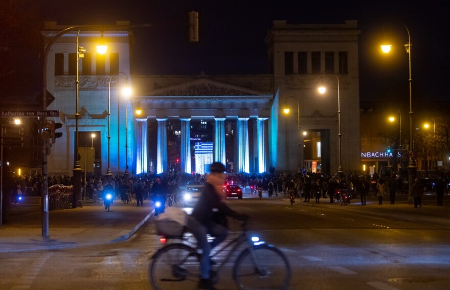 Ελλάδα 1821-2021: Ο πλανήτης στα «γαλανόλευκα» για τα 200 χρόνια από την Ελληνική Επανάσταση