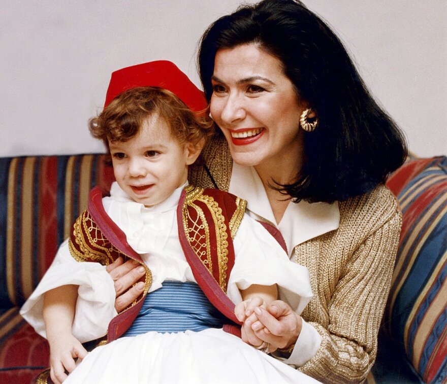 Η Γιάννα Αγγελοπούλου δημοσιεύει οικογενειακές φωτογραφίες από την 25η Μαρτίου