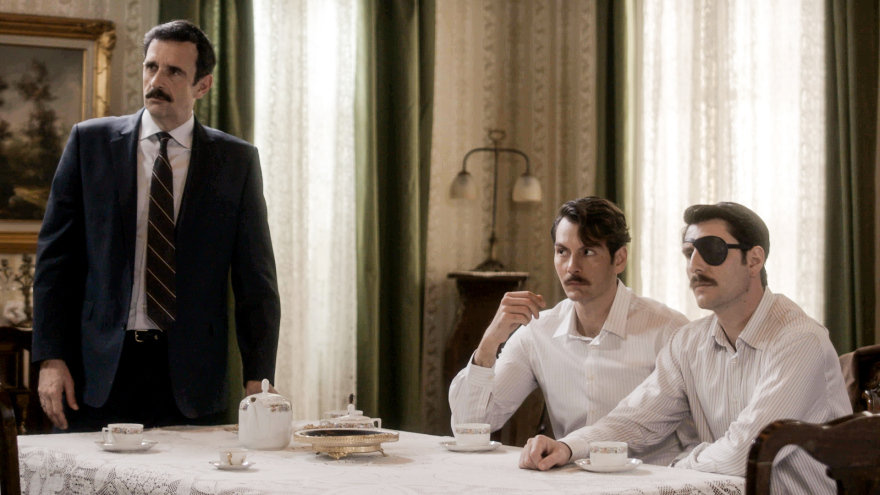 Άγριες Μέλισσες: Οι συναρπαστικές εξελίξεις της νέας εβδομάδας 