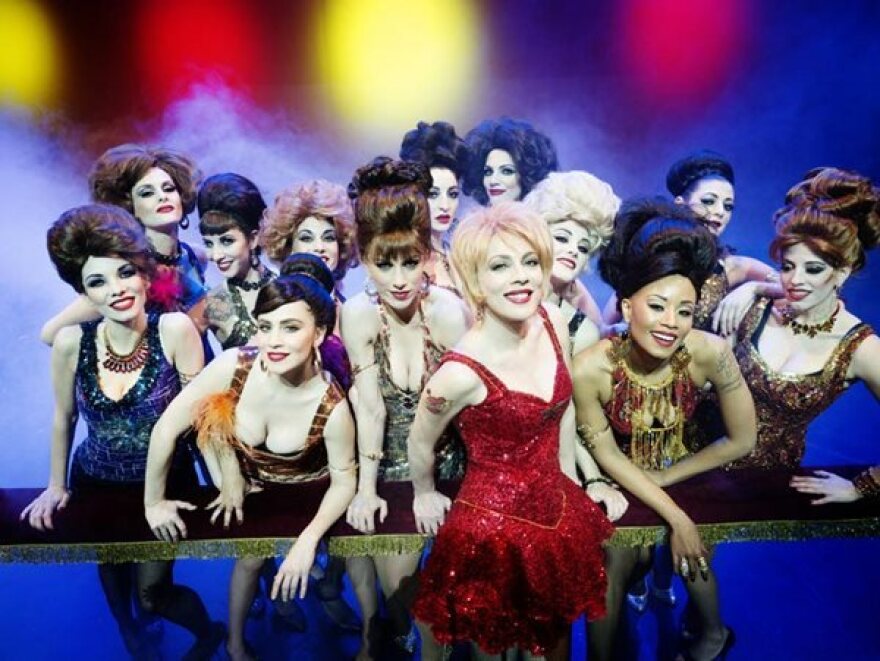 Μιχάλης Αδάμ: Ο οραματιστής Mr. Badminton που έφερε το Μπρόντγουεϊ στην Αθήνα 