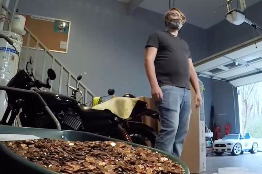 ΗΠΑ: Εκδικητικός εργοδότης πλήρωσε με... 91.515 λαδωμένα σεντ τον τελευταίο μισθό εργαζόμενου