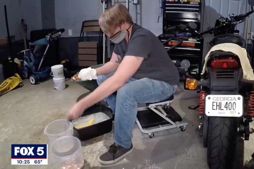 ΗΠΑ: Εκδικητικός εργοδότης πλήρωσε με... 91.515 λαδωμένα σεντ τον τελευταίο μισθό εργαζόμενου