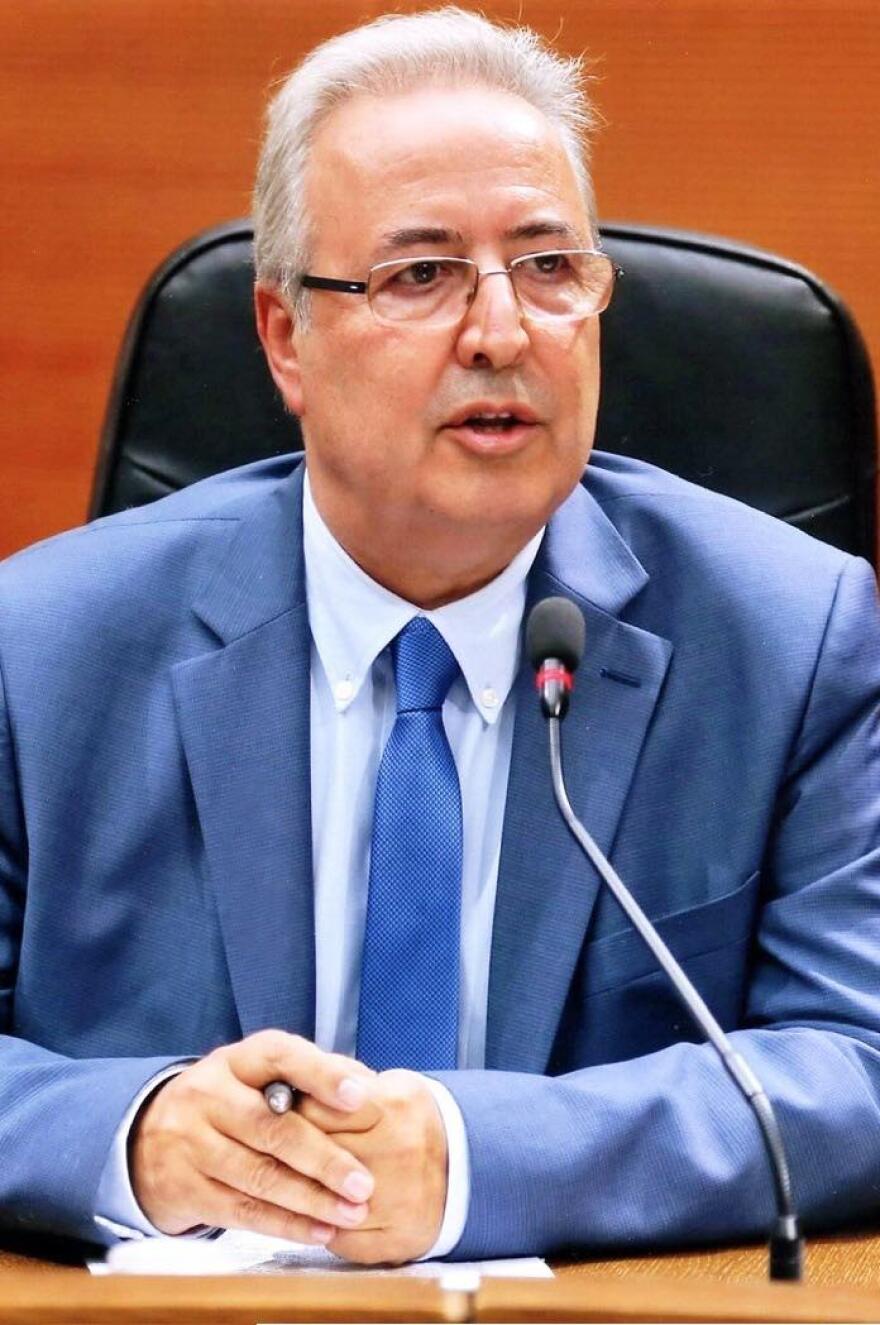 Ριφιφί στο Ψυχικό: Στον ανακριτή ο Βασίλης Γκουρούσης - Στο πλευρό του η Τέτα Καμπουρέλη