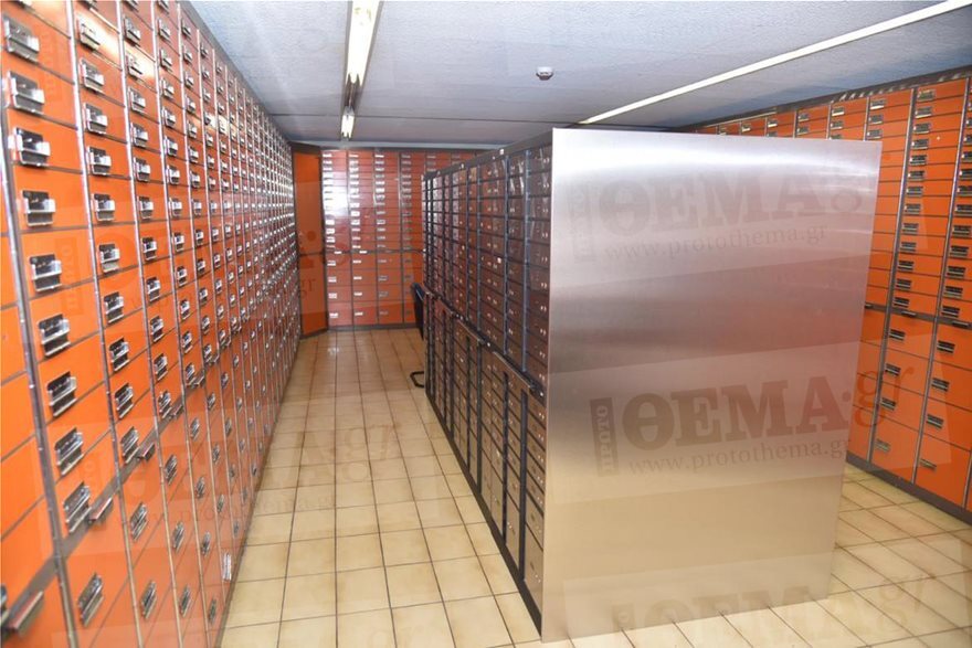  «Χρυσό» ριφιφί του Ψυχικού: Φωτογραφίες - ντοκουμέντο μέσα από το θησαυροφυλάκιο 