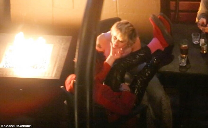 Μάιλι Σάιρους: Ποιος είναι ο νέος έρωτας που μπήκε στη ζωή της; - Δείτε τις φωτογραφίες