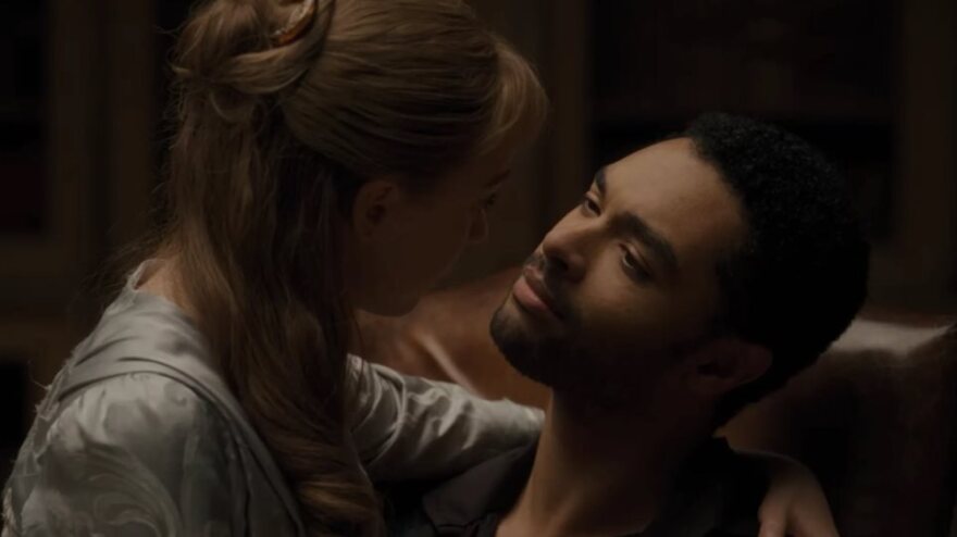 Bridgerton: H πρωταγωνίστρια Phoebe Dynevor είναι ερωτευμένη με γνωστό ηθοποιό