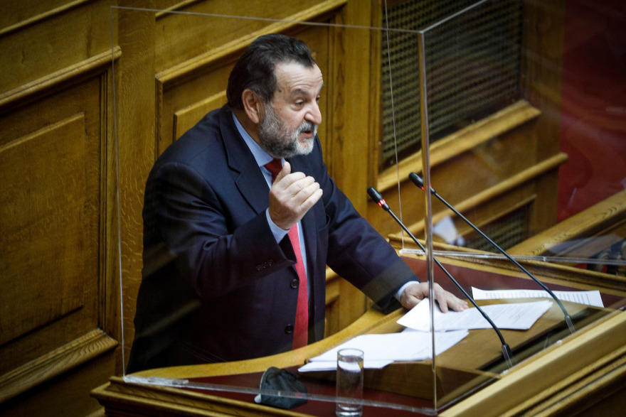 Σκληρή κόντρα στην Ολομέλεια της Βουλής - Αποφασίζει για προανακριτική κατά του Νίκου Παππά - Δείτε live 