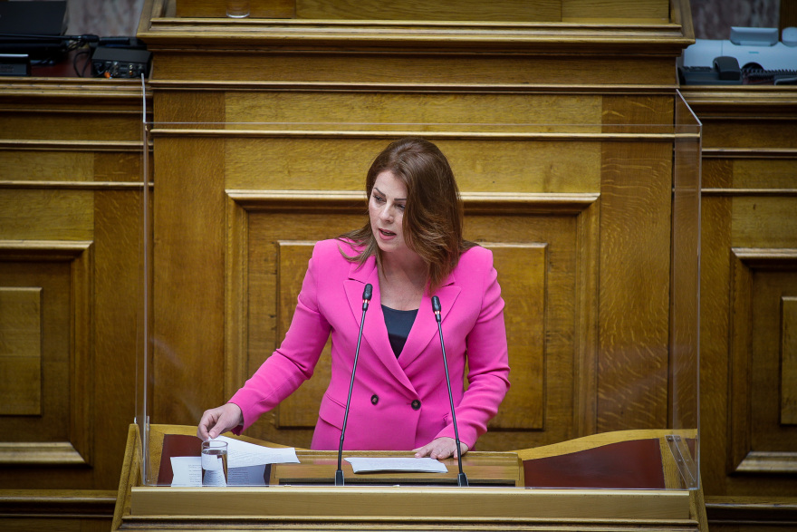 Σκληρή κόντρα στην Ολομέλεια της Βουλής - Αποφασίζει για προανακριτική κατά του Νίκου Παππά - Δείτε live 