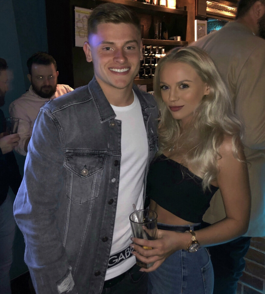 Ναόμι Νταν: Ο παιδικός έρωτας του Μπαρνς είναι 22χρονη εντυπωσιακή influencer 