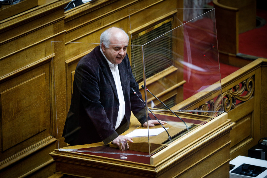 Σκληρή κόντρα στην Ολομέλεια της Βουλής - Αποφασίζει για προανακριτική κατά του Νίκου Παππά - Δείτε live 