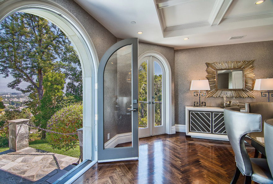  Ένας γαλλικός πύργος στην καρδιά του Los Angeles