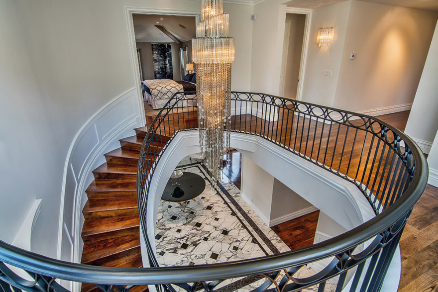  Ένας γαλλικός πύργος στην καρδιά του Los Angeles