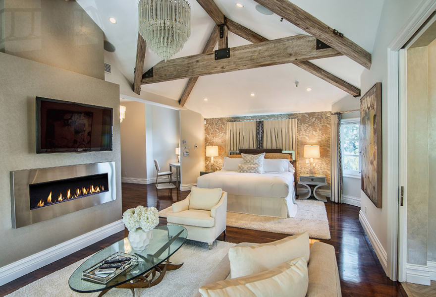  Ένας γαλλικός πύργος στην καρδιά του Los Angeles