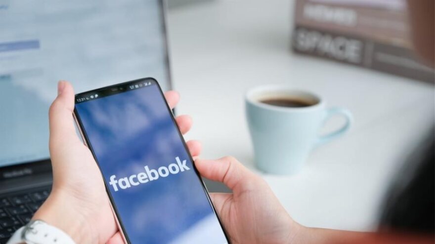 Η Apple κόβει τα πόδια στο Facebook με το iOS 14.5.1