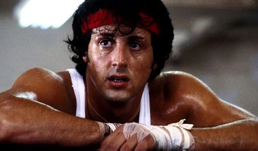 Σιλβέστερ Σταλόνε: Αποκάλυψε ότι ετοιμάζει σειρά-prequel του Ρόκι Μπαλμπόα