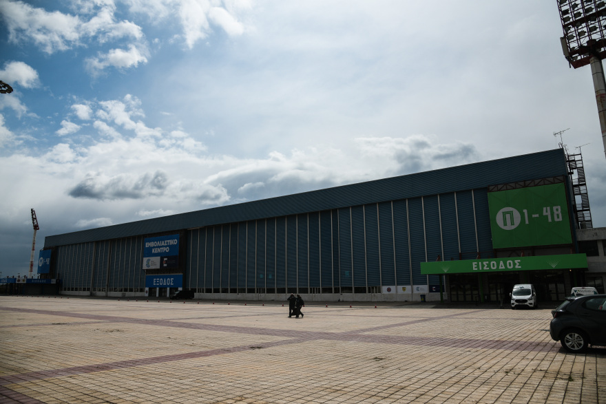 Σε λειτουργία από σήμερα τα δύο νέα mega εμβολιαστικά κέντρα σε Ελληνικό και Περιστέρι