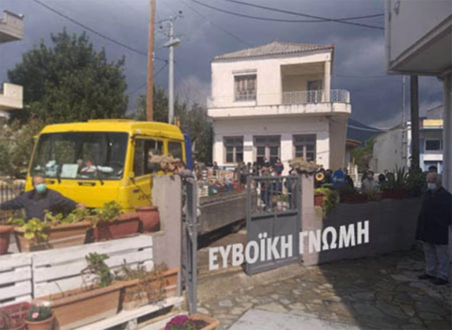 Τραγωδία στην Ερέτρια: Τρεις συλλήψεις για τον φρικτό θάνατο των άτυχων τεχνικών