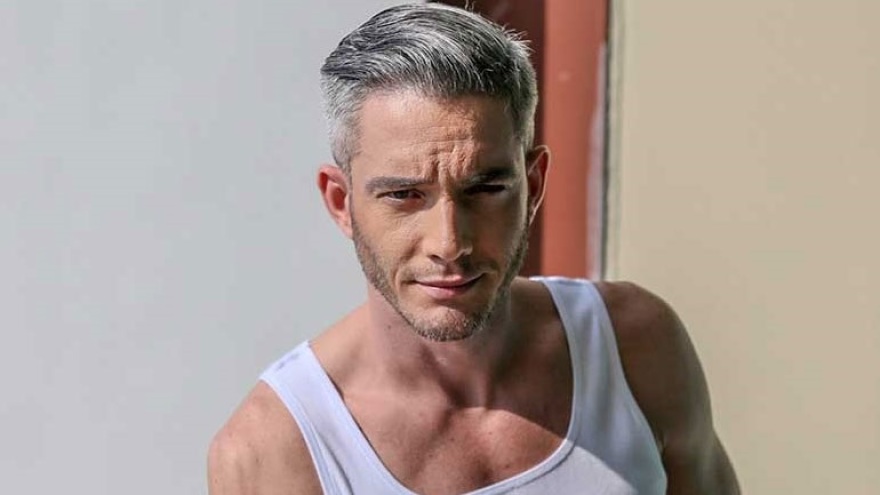 Η Αλεξάνδρα Παναγιώταρου ετοιμάζεται να γίνει αγρότισσα και η Ελένη λιάζεται ενώ η τύχη της δουλεύει...