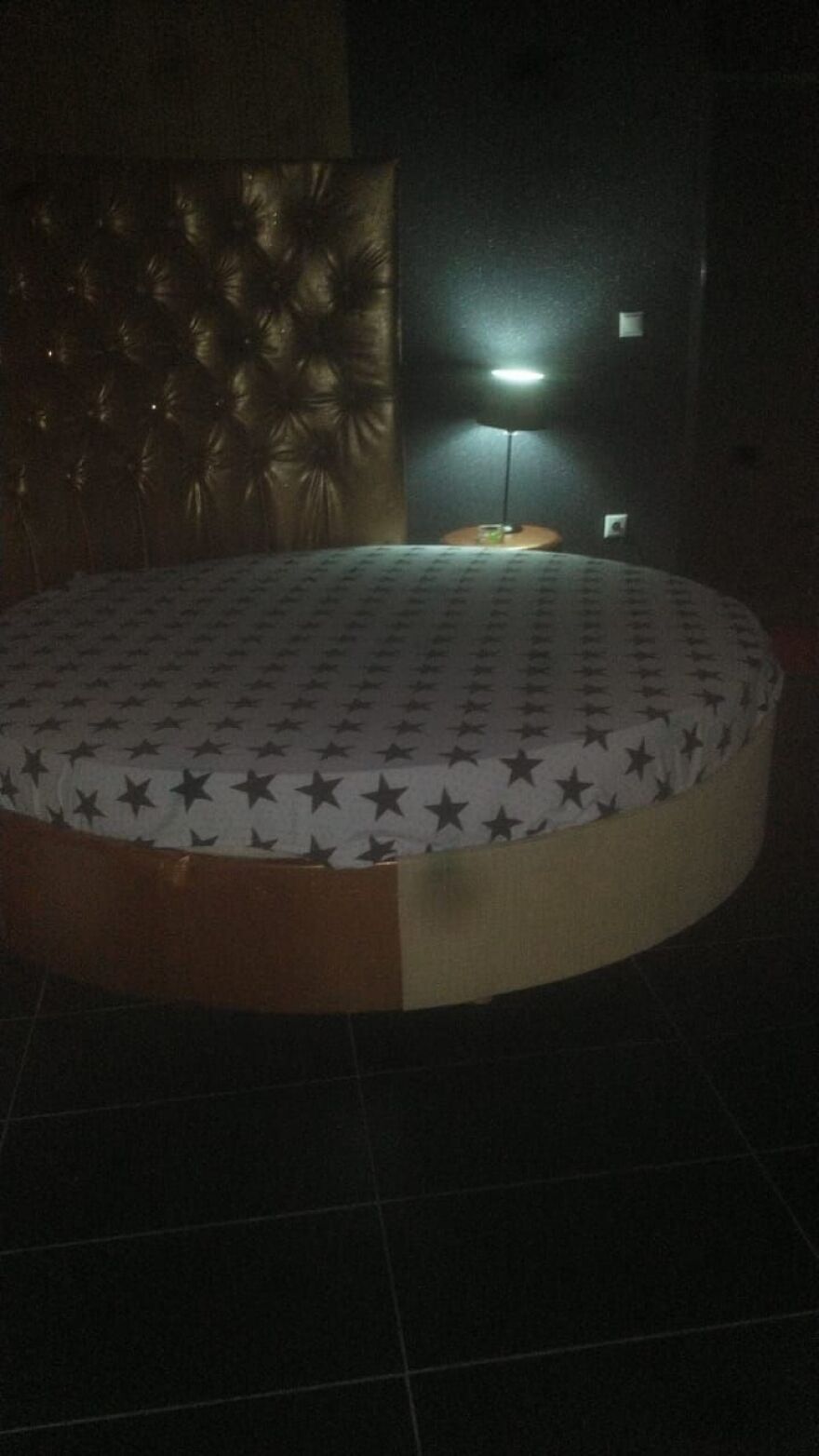 Κορωνοϊός: Έφοδος σε δύο οίκους ανοχής - Επ’ αυτοφώρω επαγγελματίες και πελάτες