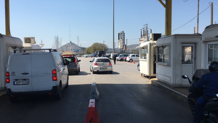 Πέραμα: Το... έβαλαν για Σαλαμίνα οι Αθηναίοι, αλλά δεν επιτρέπεται η θαλάσσια μετακίνηση