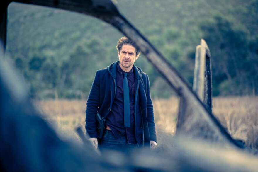 Σιωπηλός Δρόμος - Mega: Απόψε η πρεμιέρα - Βίντεο & φωτογραφίες από το πρώτο επεισόδιο