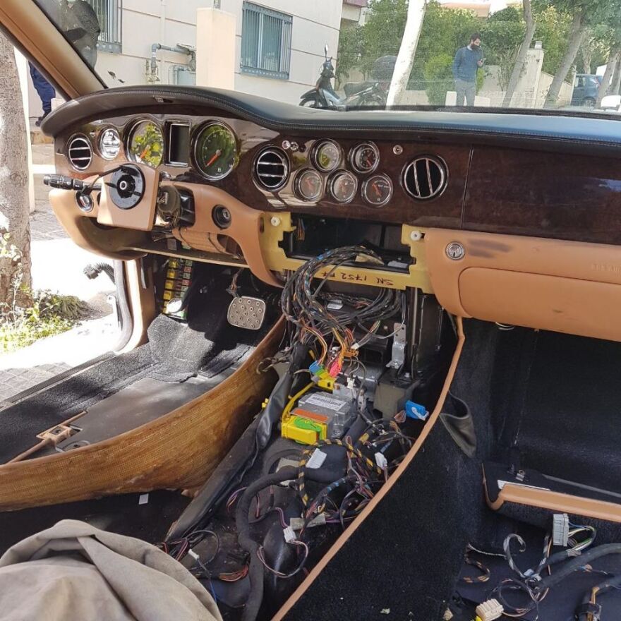 Εξαρθρώθηκε κύκλωμα που διέπραττε απάτες με super cars