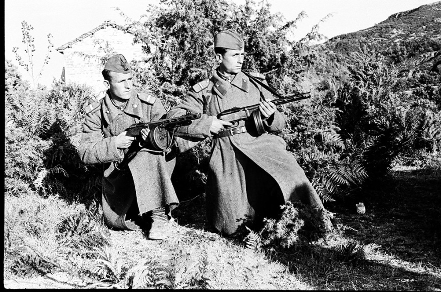 Οι Αλβανοί πολιτικοί φυγάδες στην Ελλάδα τα χρόνια του Χότζα