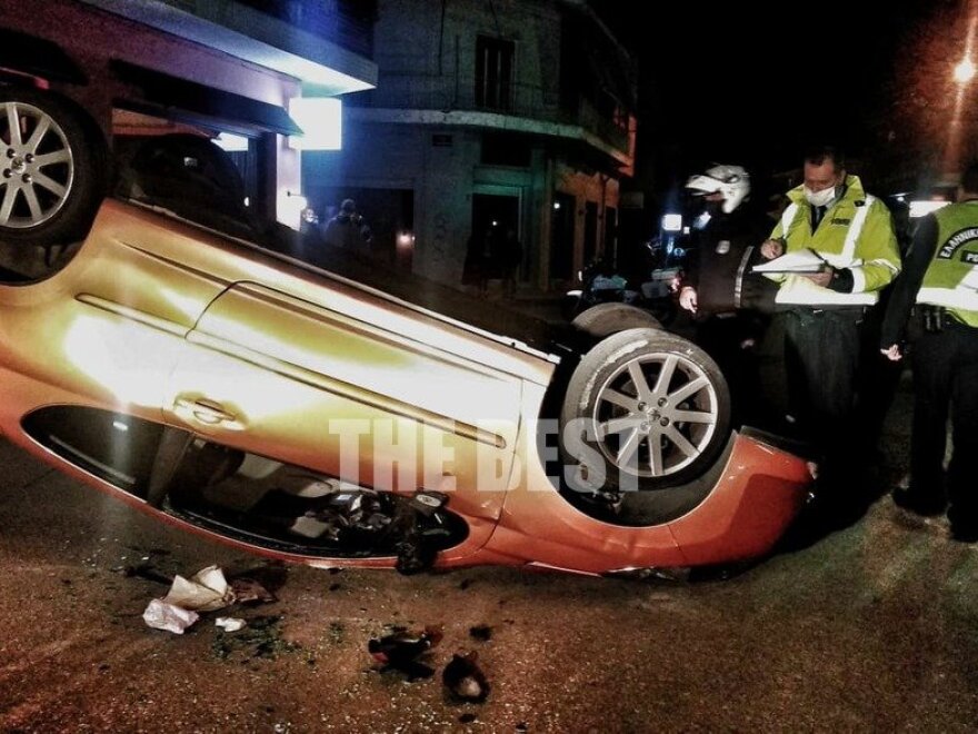 Ανατροπή αυτοκινήτου στην Πάτρα: Παιδάκι προσπάθησε να ανοίξει την πόρτα εν κινήσει – Ένας τραυματίας