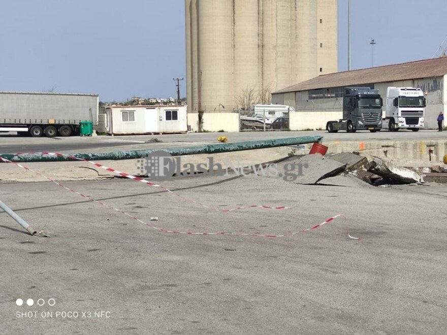 Προβλήματα λόγων ισχυρών ανέμων στο λιμάνι της Σούδας - Δείτε βίντεο