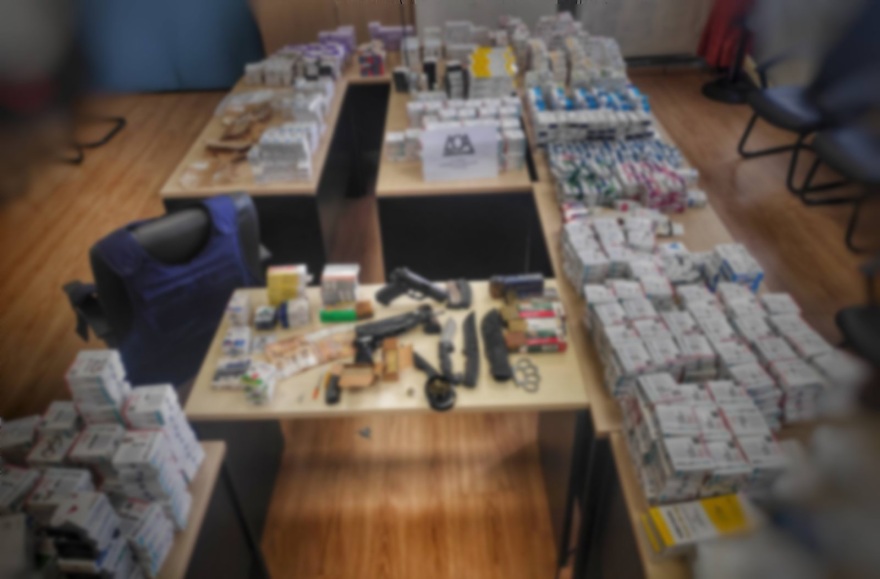 Εξαρθρώθηκε σπείρα πριν «ρίξει» στην αγορά 128.000 αναβολικά σκευάσματα - Κατασχέθηκαν χειροβομβίδες και όπλα!