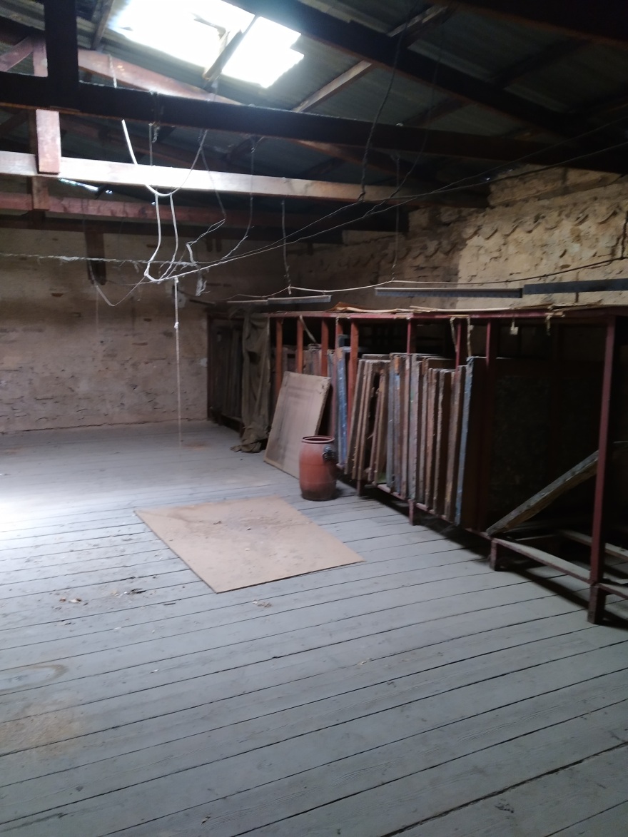 Ξεκινά η αποκατάσταση της ιστορικής Βιοτεχνίας Ελληνικών Μαντηλιών στο Μεταξουργείο 