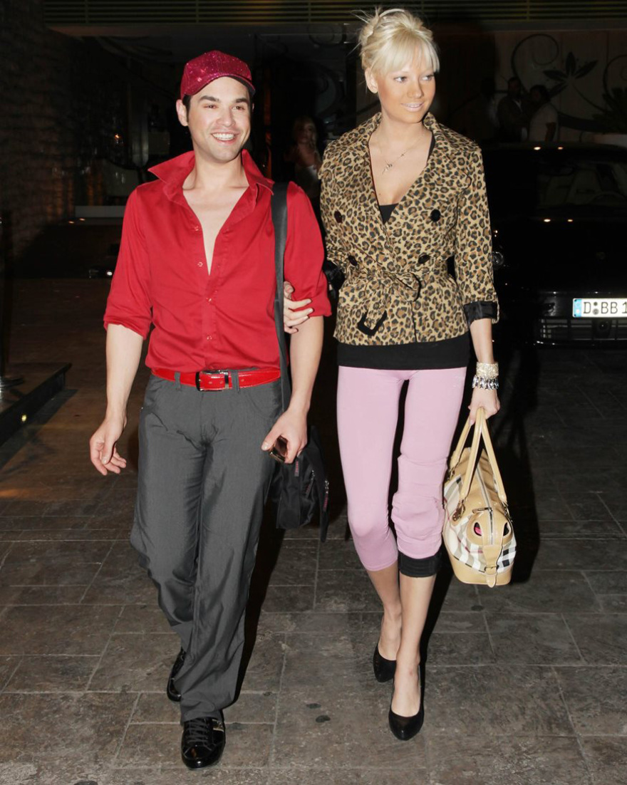 Ο Μένιος, η Τζούλια, οι αγωγές και οι κοινές μπίζνες που έγιναν πόλεμος