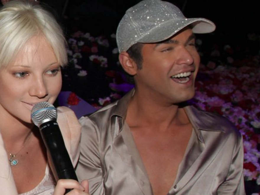 Ο Μένιος, η Τζούλια, οι αγωγές και οι κοινές μπίζνες που έγιναν πόλεμος