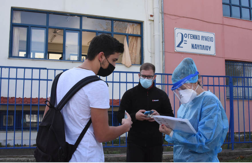Πώς θ' ανοίξουν τα Λύκεια από Δευτέρα - «Κλειδί» τα self test 