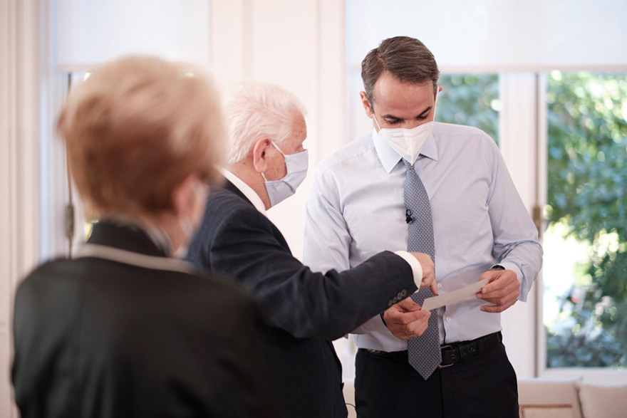 Μητσοτάκης: Καταφέραμε και ξεπεράσαμε το φράγμα των 2 εκατομμυρίων εμβολιασμών