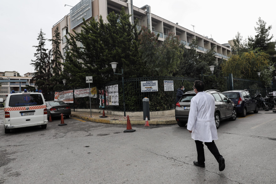 Νέο «μαύρο» ρεκόρ εισαγωγών στο ΕΣΥ - Πώς η 25η Μαρτίου συνδέεται με τους εκατοντάδες ασθενείς που μπαίνουν στα νοσοκομεία