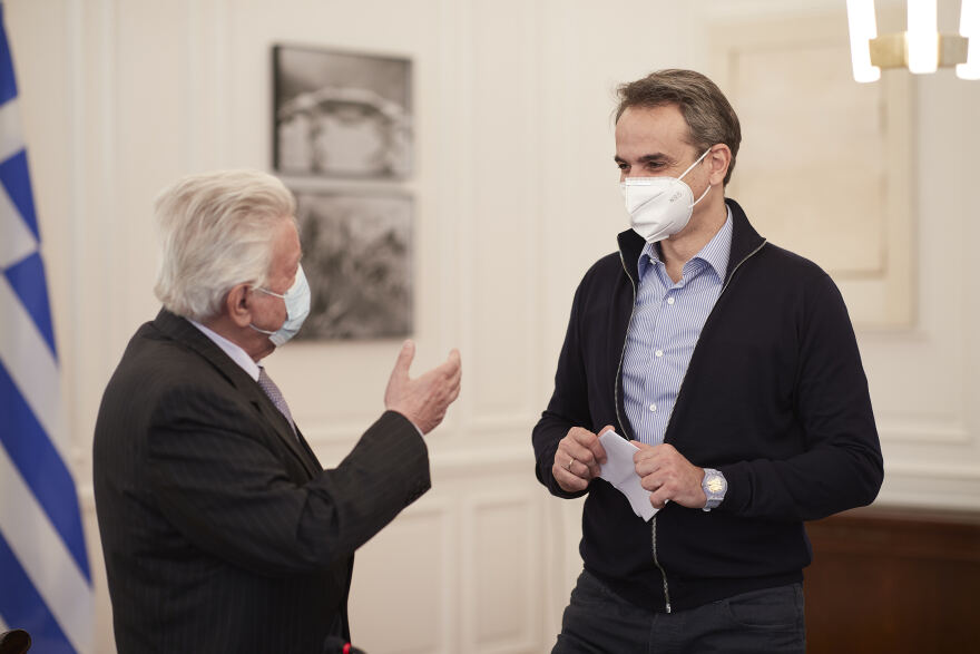 Μητσοτάκης: Να πείσουμε τους ηλικιωμένους να κάνουν το εμβόλιο