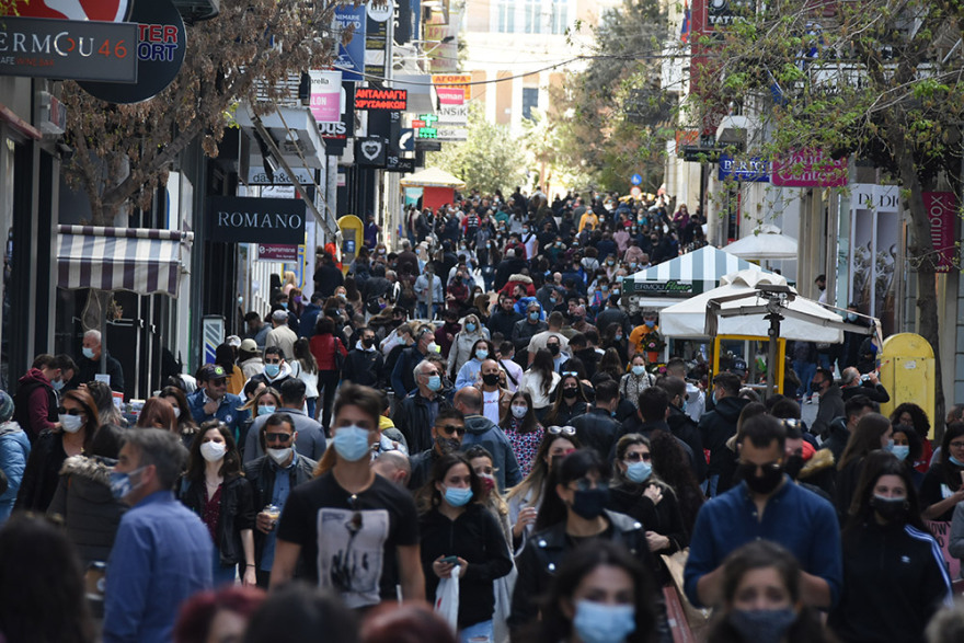 Lockdown: Ψώνια αντί για παραλίες προτίμησαν οι Αθηναίοι - Χαμός στην Ερμού
