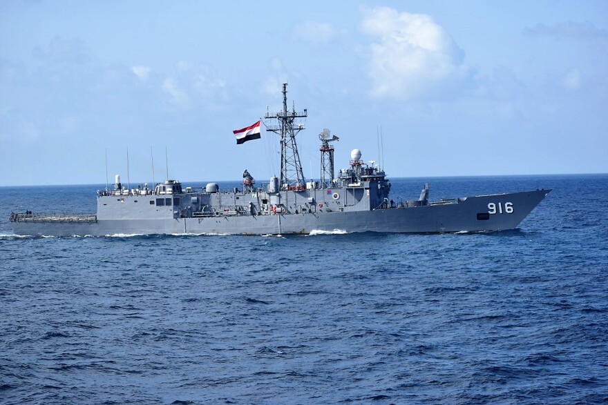 Κατάπλους της φρεγάτας F461 «Ναβαρίνον» στην Αίγυπτο - Δείτε φωτογραφίες