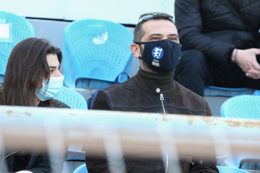 MasterChef: Ο Λεωνίδας Κουτσόπουλος είδε μαζί με τη σύντροφό του το Αήττητος-Πανιώνιος 