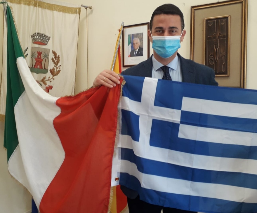 Η Ελληνίδα που ζει σε απόσταση αναπνοής από την Αίτνα, μιλά στο protothema.gr