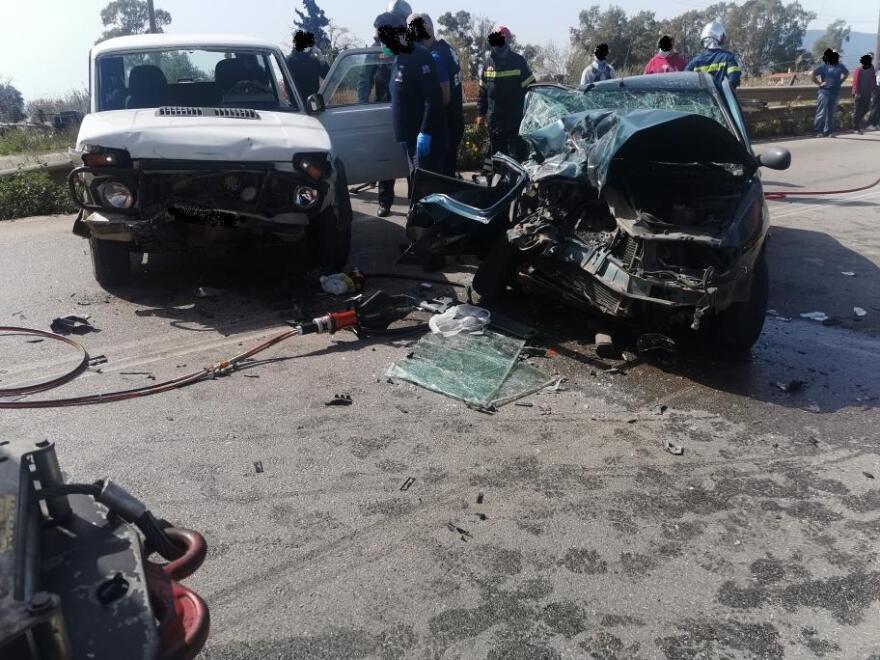 Τροχαίο ατύχημα στα Ψαχνά Ευβοίας: Πέντε τραυματίες ανάμεσά τους και ένα μωρό